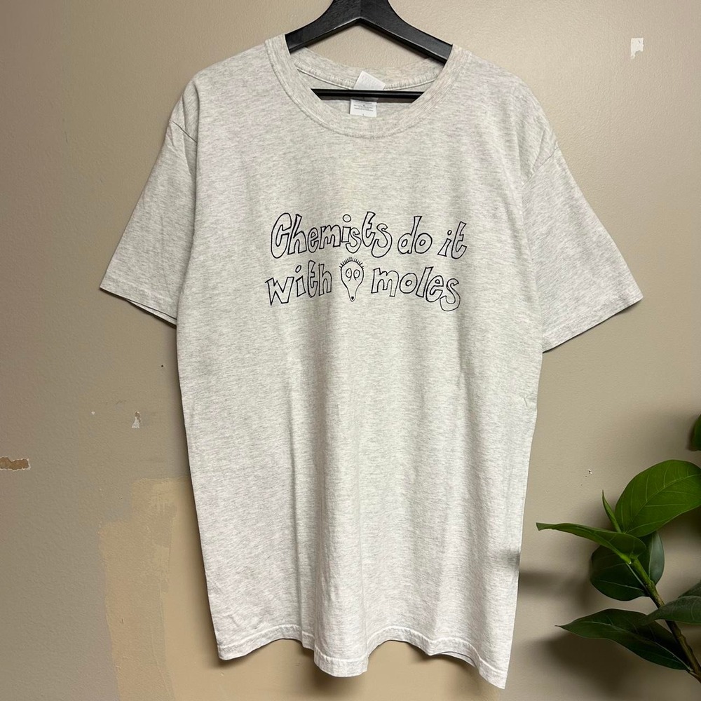 Vintage University of Wisconsin Milwaukee Chemistry Mole T Shirt - Picture 4 of 8